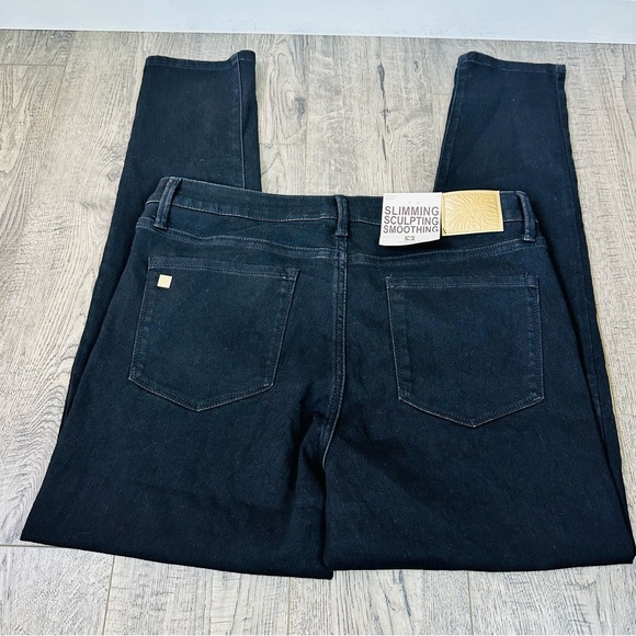Anne Klein Skinny Pants Mid Rise Sculpting Black 14 Stretch Black Denim NWT - Picture 2 of 8
